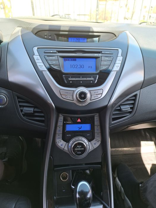 Продам Hyundai Elantra 2013