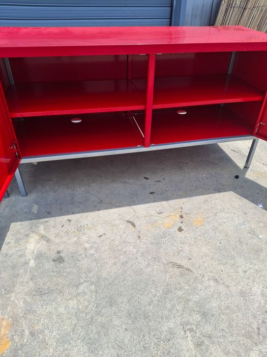 Метални шкафчета за инструменти