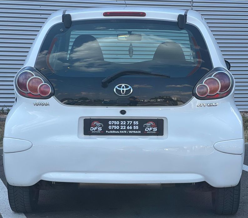 Vand Toyota Aygo 1.0 Benzina fabricatie 2014 Euro 5 impecabila urgent