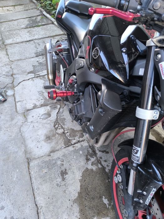 Продавам краш тапи – почти нови, само излезли на кратка разходка