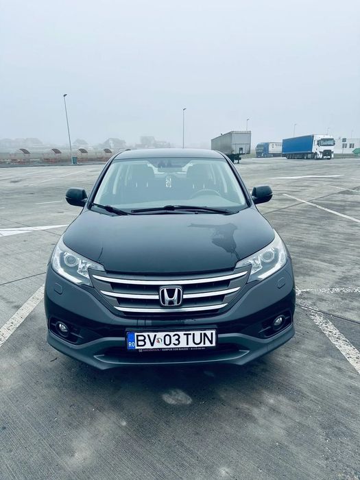 Honda CR-V Primul proprietar,baterie noua,discuri,placute,caucuiucuri noi.