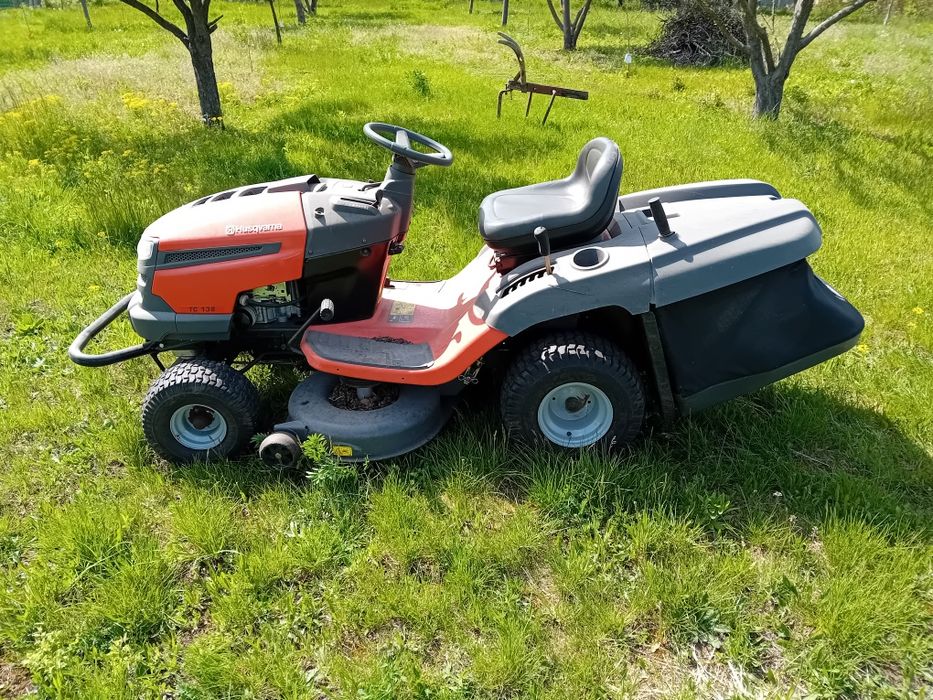 Tractoras tuns gazon iarba Husqwarna 16CP 500cc