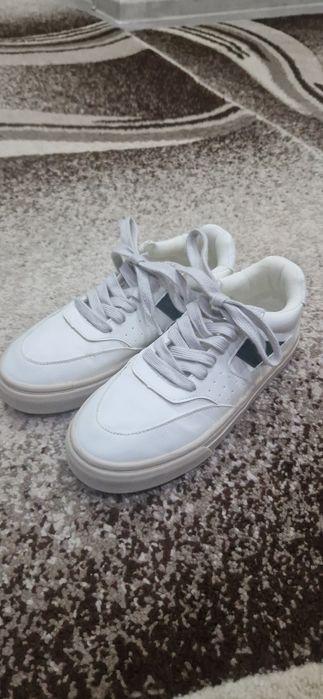 Обувки Zara 35 номер