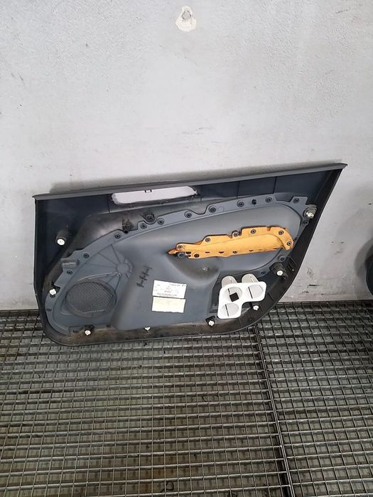 Fata tapiterie usa stanga fata ford fiesta 6 cb1 ccn 8a61a23943 8a61a23943a