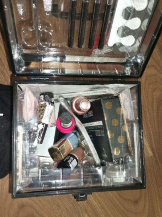 Комплект за маникюр