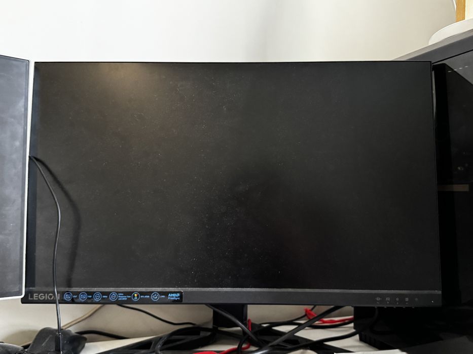 Lenovo legion R24e