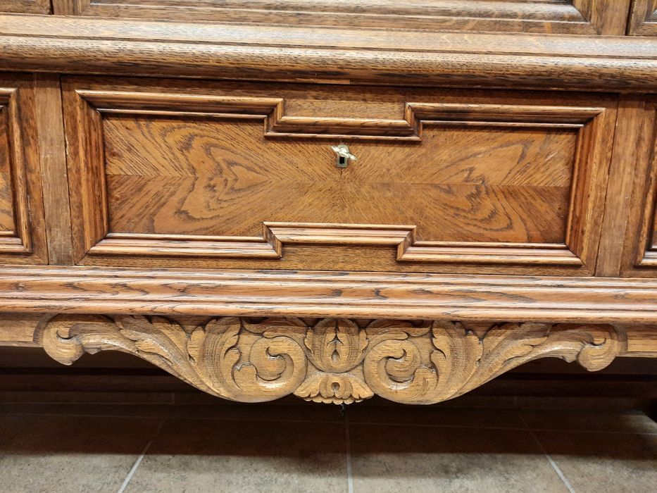 УНИКАТ! Комод, скрин, бюфет, шкаф от дъб