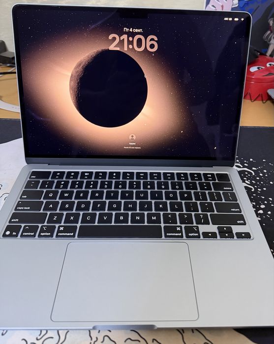 Macbook air m4 16/256GB