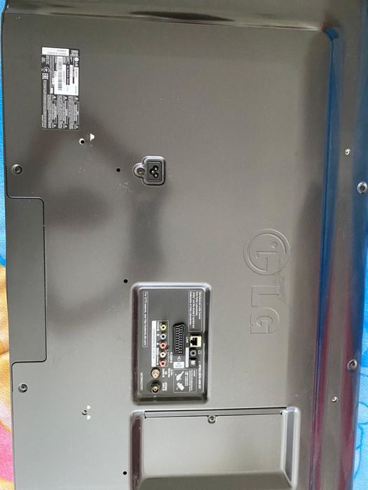 Продам телевизор