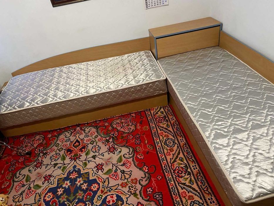 Ъглови легла с ракла за матрак 82/190