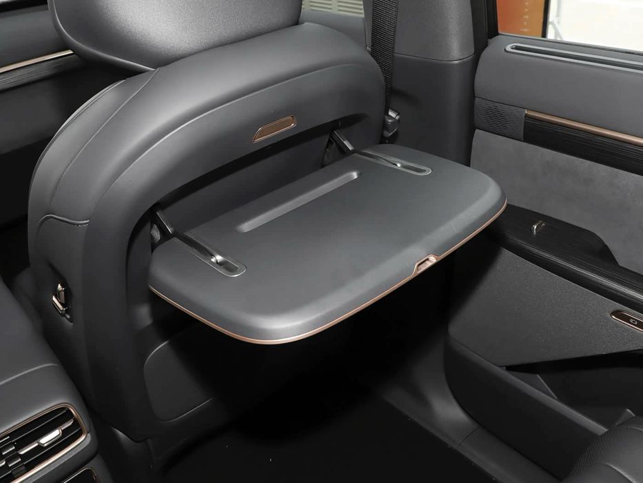 Dongfeng Ep008 гибрид 5 местный Ультра версия