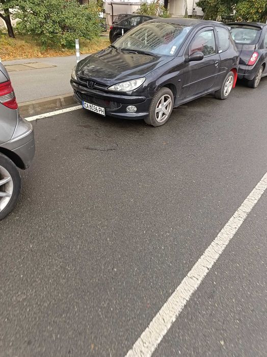 Автомобил пежо 206