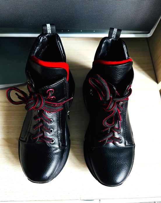 Женские ботинки б/у