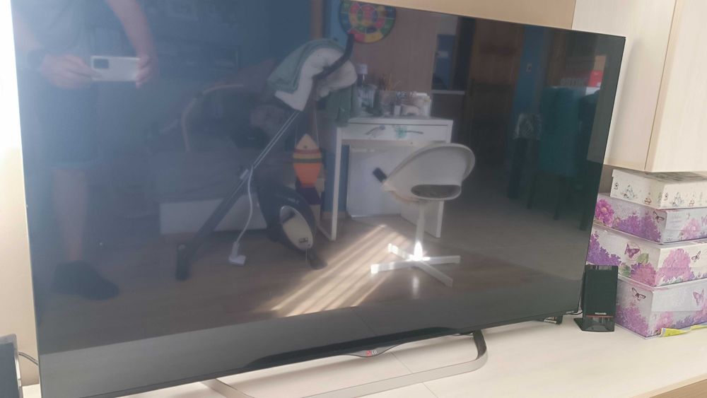 Телевизор 3D 4K Lg 55ub850v не се включва