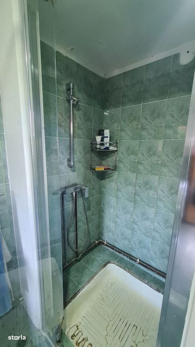 Casă de vânzare în comuna Albeștii de Argeș, județ Argeș.