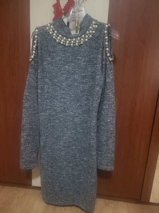 Страхотна зимна рокля