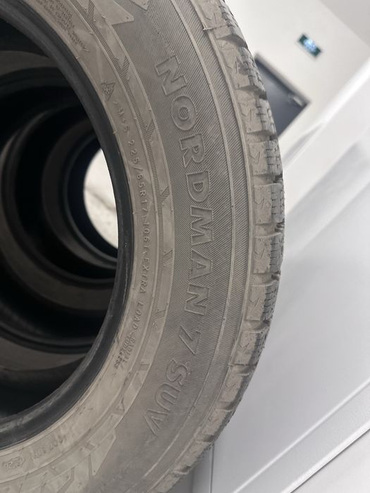 Автошины комплект , зима (nokian)