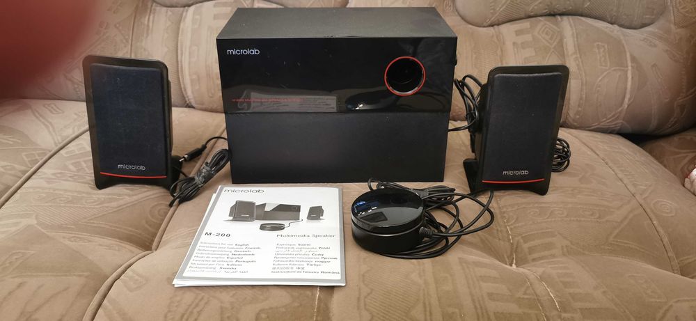 Тонколони и субуфер 2.1 - MicroLab M200
