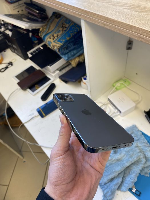 Iphone 12 pro черный