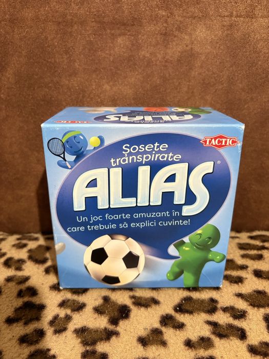 Joc de mima Alias varianta „sosete transpirate"