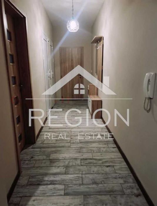 Дава се под наем Тристаен апартамент в Варна, Цветен квартал - 100 кв.м за 612 € - Снимка #8