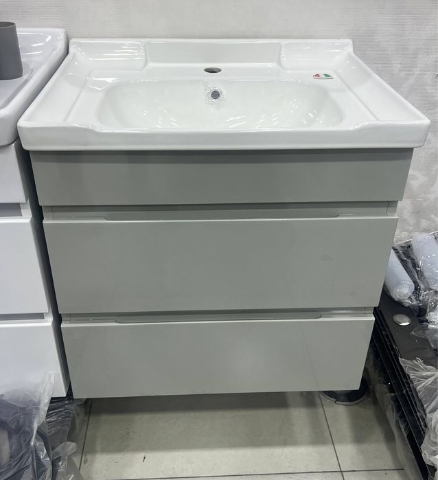 Раковина  висячей тумбой  (rakvina) osma