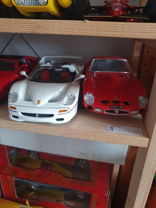 Machete Ferrari Le Mans,GTO,F50,Testarossa,etc 1:18,1:24,1:43