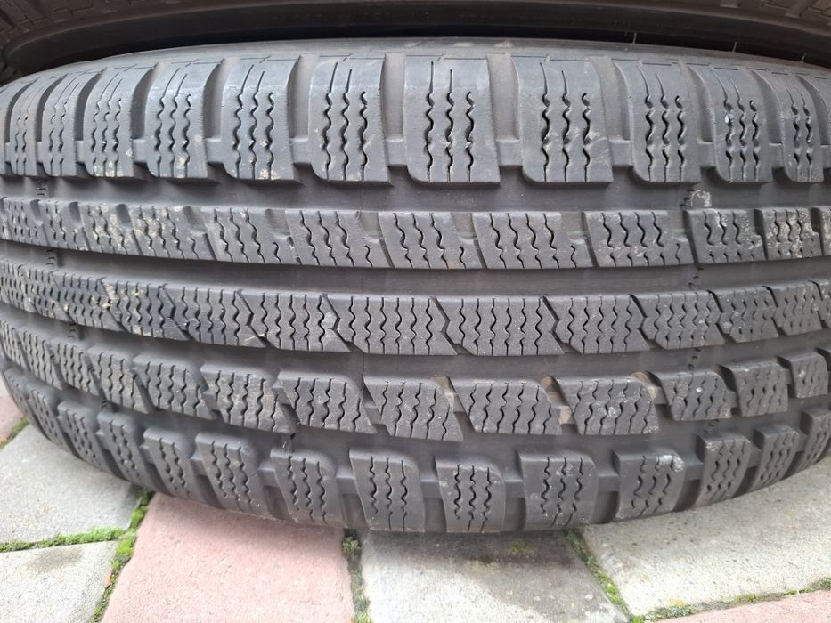 Set 4 anvelope iarna kumho 205 65 16