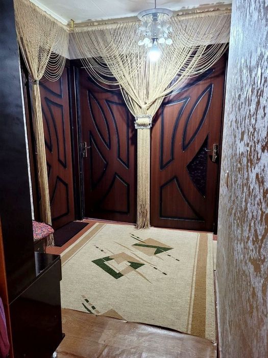 Ttz avtostansiyaga yaqin joyda xona arendaga beriladi.Er xotinga