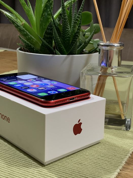iPhone SE 2020 (2-ро поколение SE)