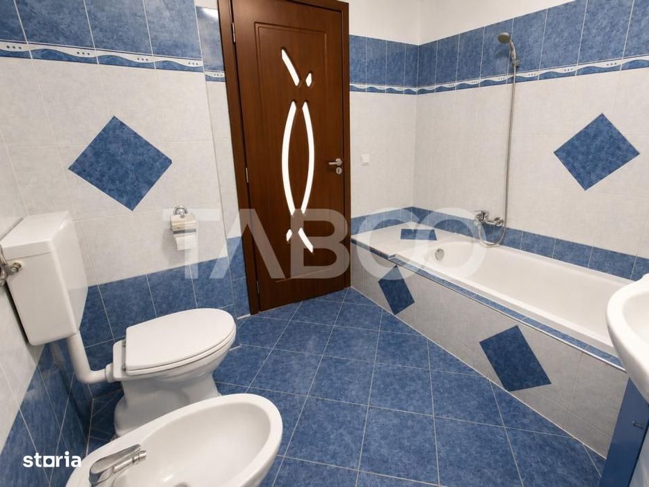 Apartament 3 camere de vanzare parter cu gradina balcon dressing