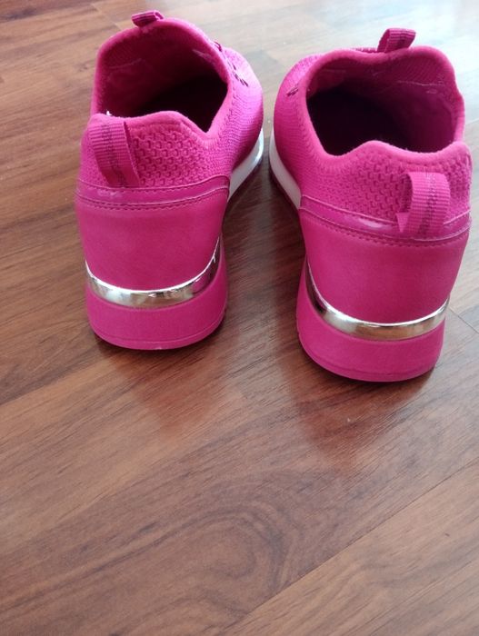 Дамски маратонки Venice и Graceland.