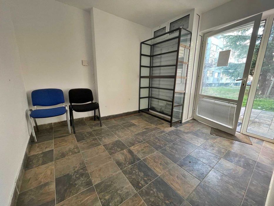 Продава се Офис в Бургас, Център - 273 кв.м за 1008 €/кв.м - Снимка #13