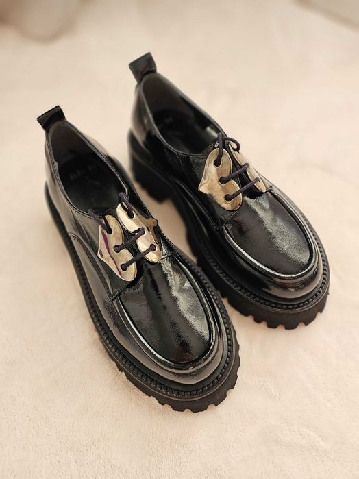 Дрехи/обувки/аксесоари