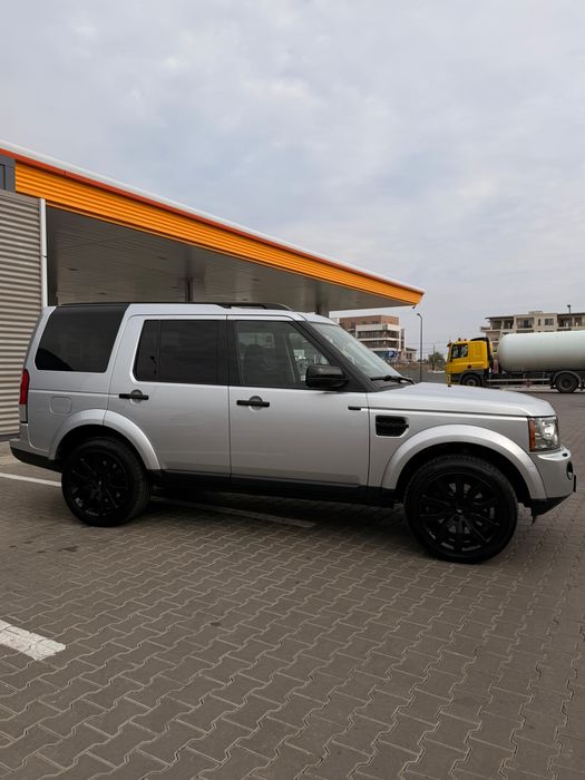 Land Rover Discovery 4