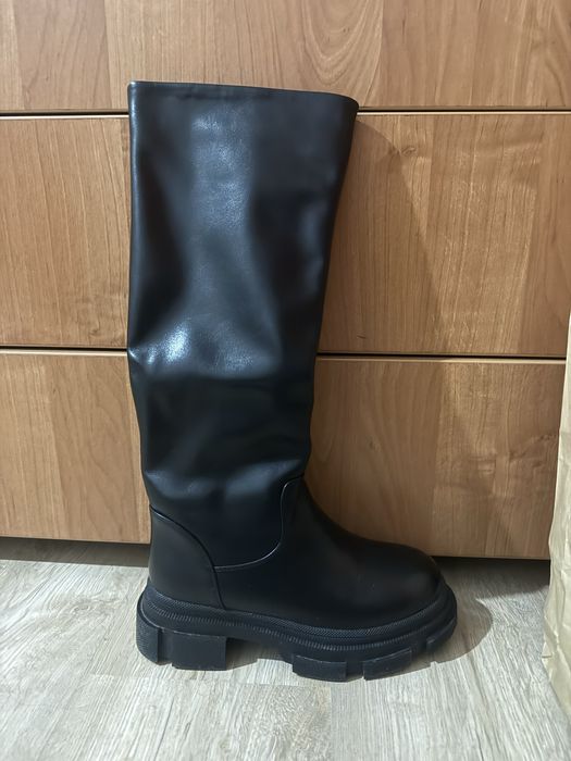 Продам обувь