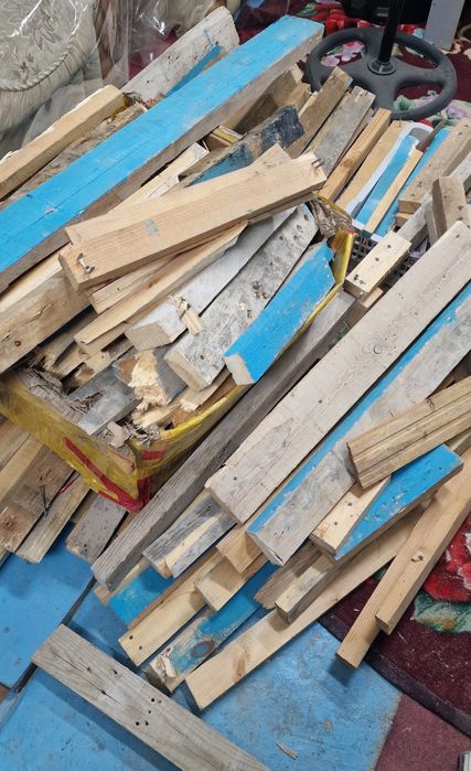 Рейки б/у на дрова.