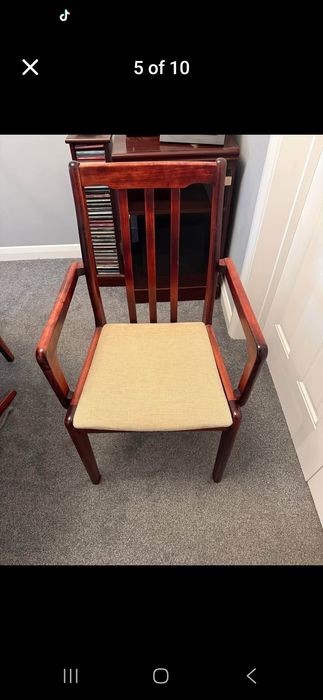 Масивна маса със 6 стола