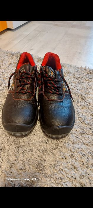 Работни обувки 43 стелка 28 сантиметра