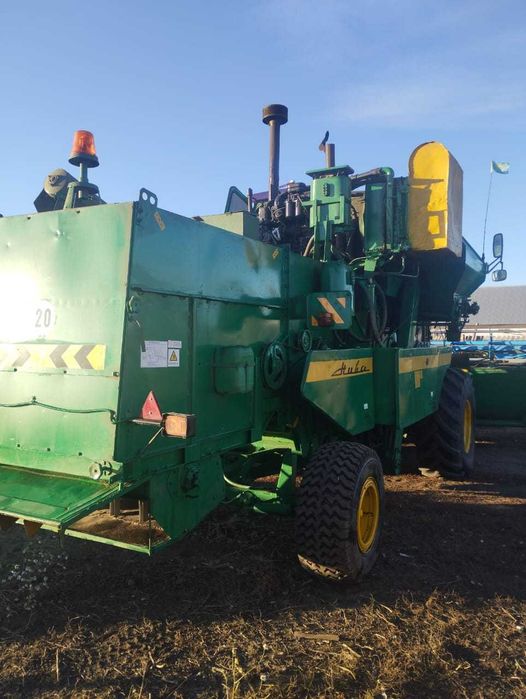 Продам комбайн ниву эффект