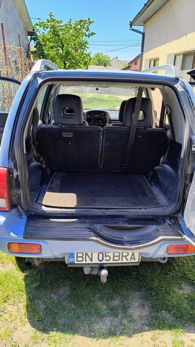 Suzuki grand vitara 2005 vând sau schimb cu ATV
