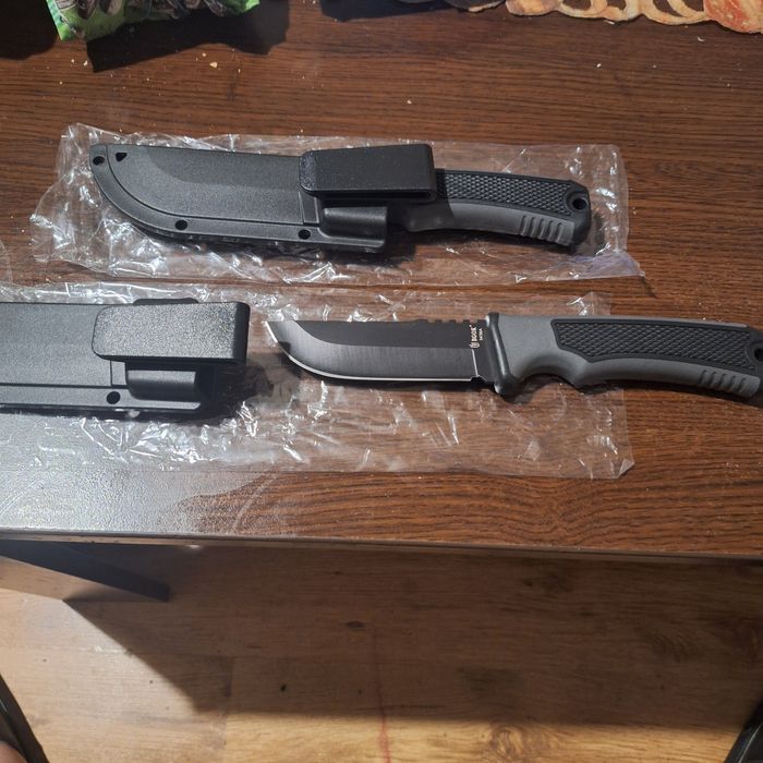 Cuțit  cu teaca lama 10cm