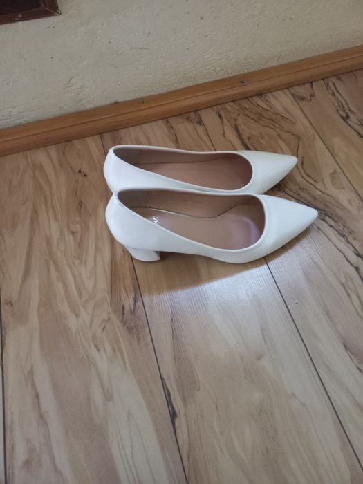 Pantofi damă noi