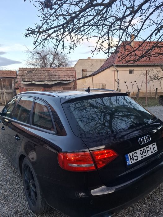 Audi A4 B8 S-line 2.0 TDI