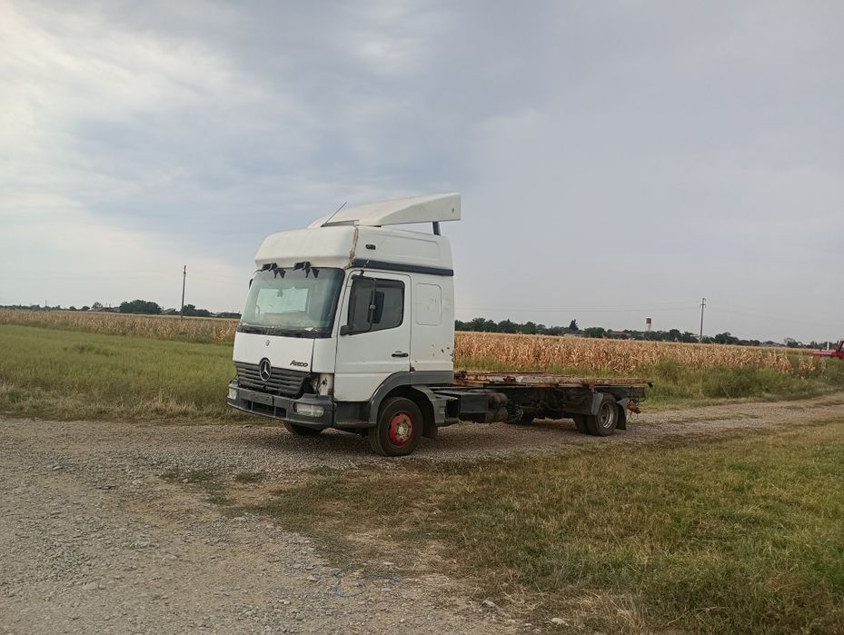 Camion Mercedes atego