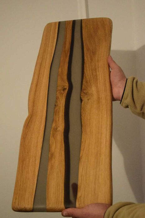 Platou din lemn de stejar si  rășină epoxidică