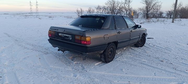 Продаю Ауди 100 сигара
