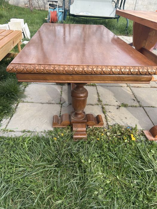 Маси и пейки от масивно дърво