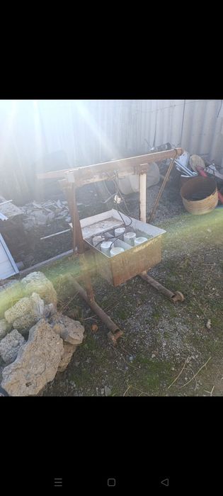 Шлакоблок және қыш істейтін сатылады