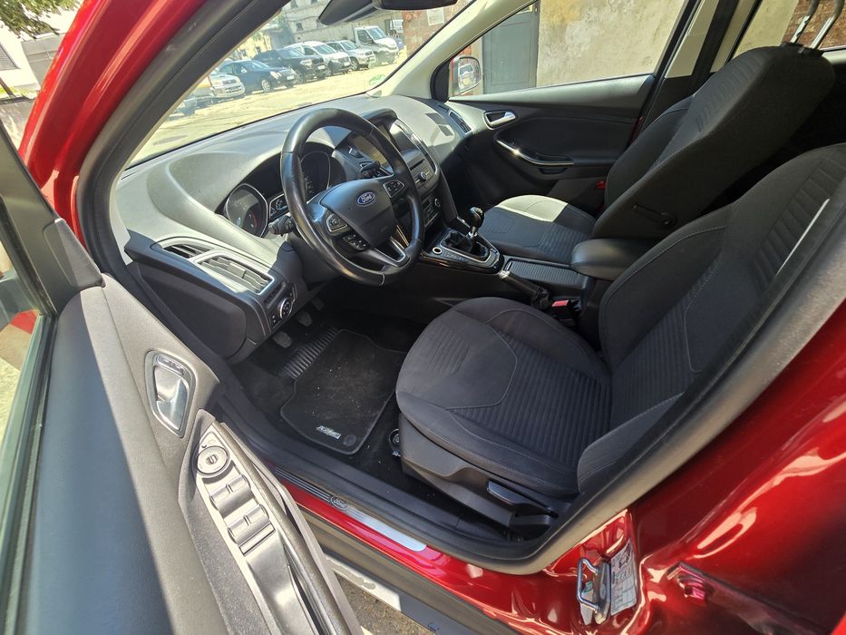 Ford Focus Titanium 1.5 benzina 150 cp